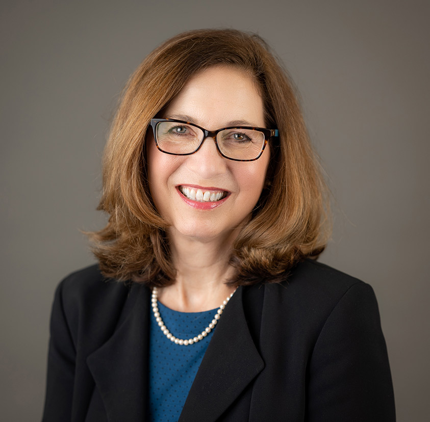 Headshot of Carolyn Candiello